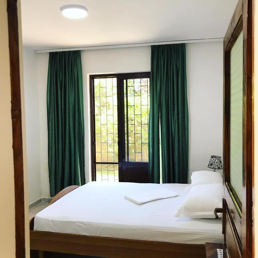 Vila Aliaj Luxury Apartment With 2 Rooms With Private Wonderful Terrace ดูร์เรส ภายนอก รูปภาพ