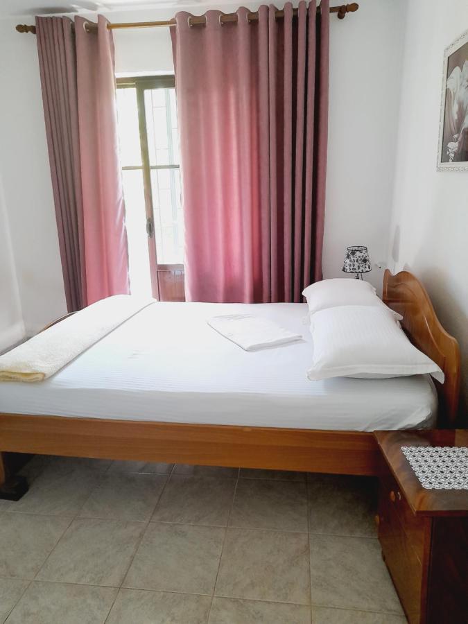 Vila Aliaj Luxury Apartment With 2 Rooms With Private Wonderful Terrace ดูร์เรส ภายนอก รูปภาพ