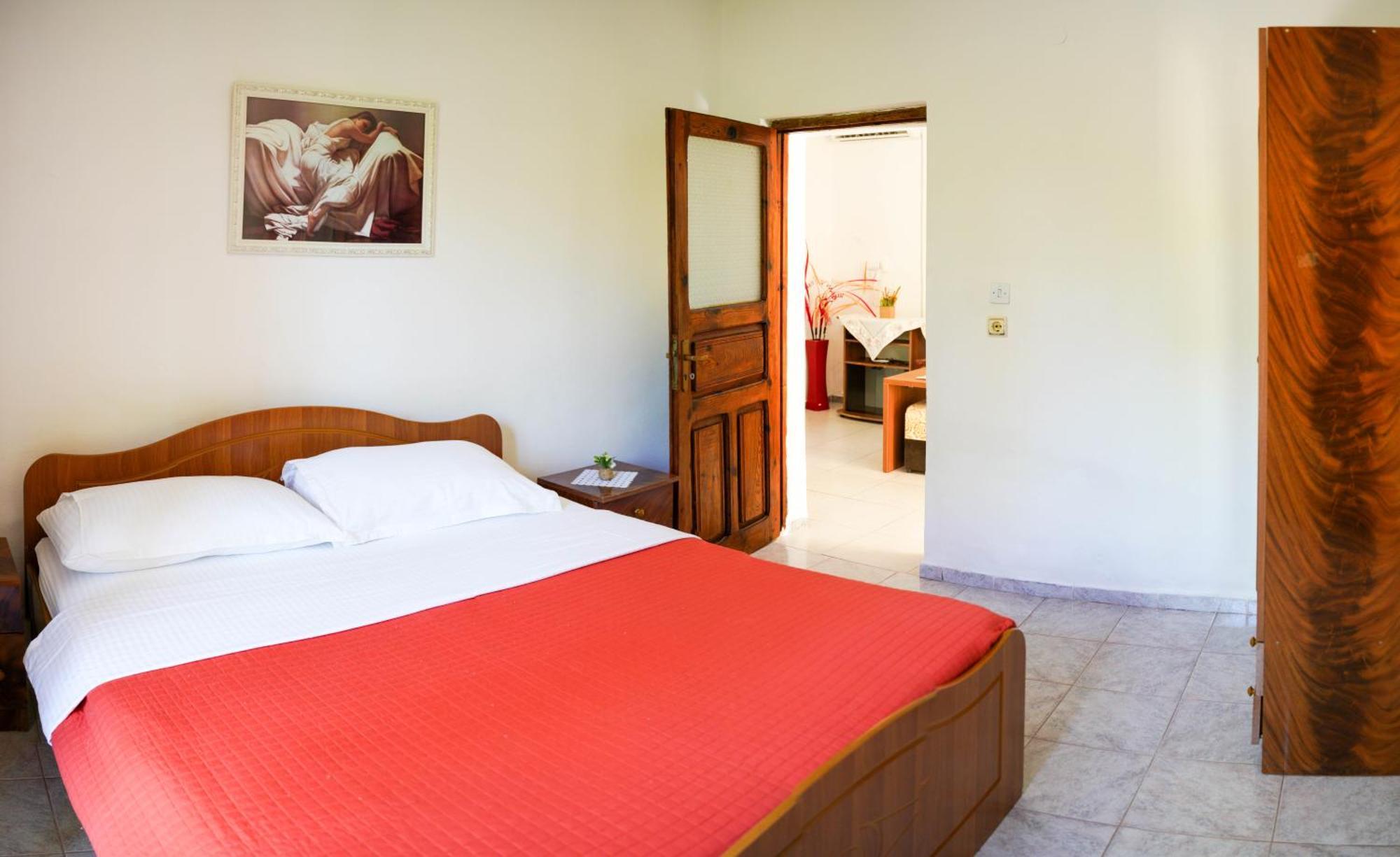 Vila Aliaj Luxury Apartment With 2 Rooms With Private Wonderful Terrace ดูร์เรส ภายนอก รูปภาพ