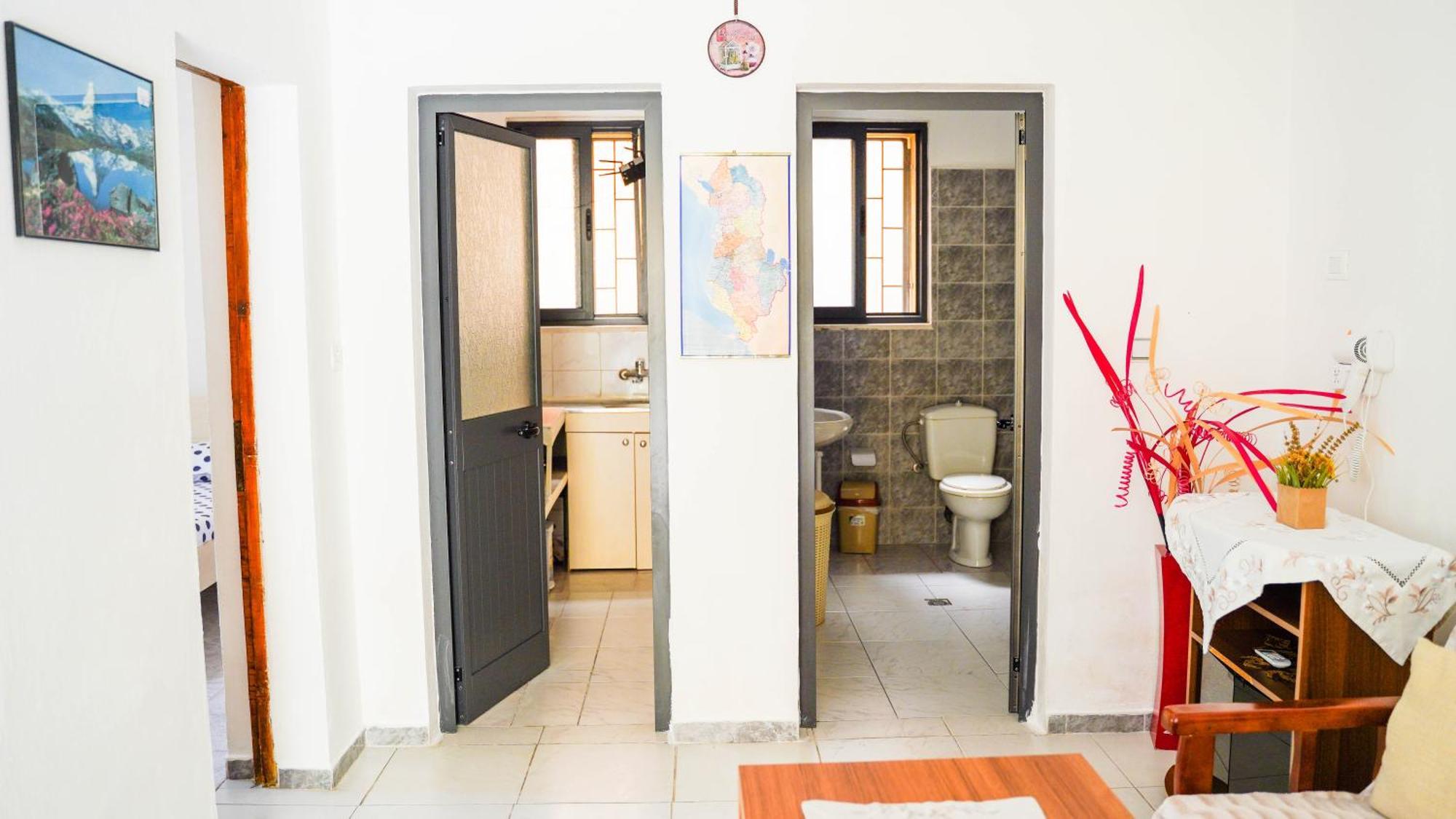 Vila Aliaj Luxury Apartment With 2 Rooms With Private Wonderful Terrace ดูร์เรส ภายนอก รูปภาพ